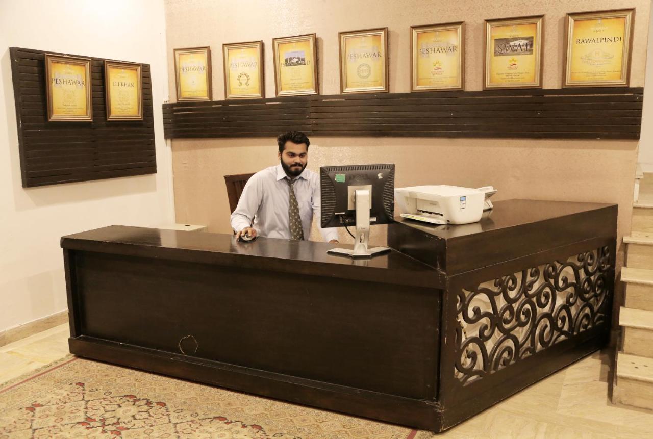 Shelton Hotel Lahore Exteriör bild