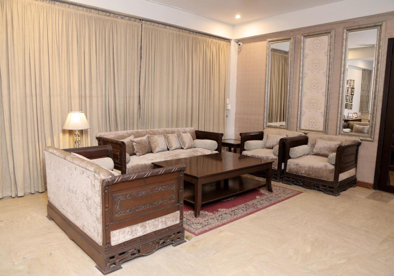 Shelton Hotel Lahore Exteriör bild